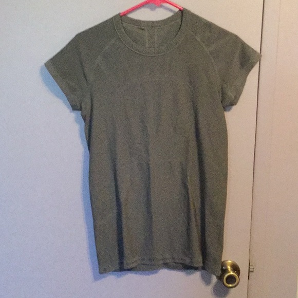 lululemon athletica Other - Workout top Lululemon